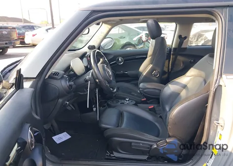 2022 Mini Cooper Se z USA, uszkodzony, nr VIN WMW13DJ02N2R58809